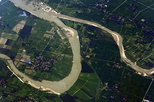 空姐告诉我，这里是江汉平原！