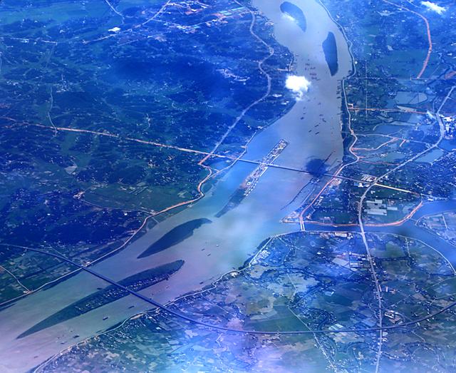 空姐告诉我，这里是江汉平原！