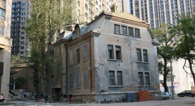 哈尔滨，新马路深处的老建筑