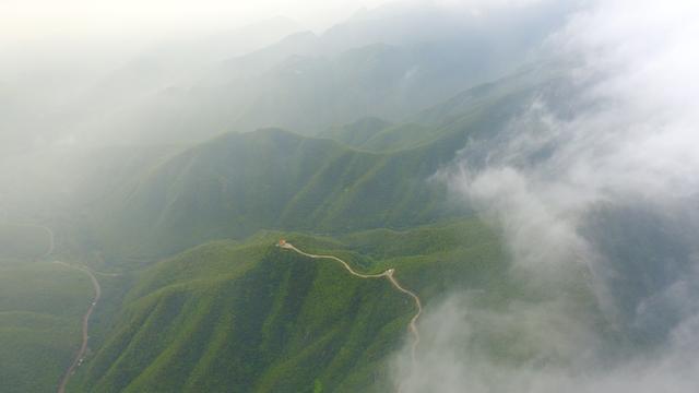 「jrs电脑直播_极速体育无插件直播_jrs直播极速体育鹤壁」登顶十八盘，jrs电脑直播_极速体育无插件直播_jrs直播极速体育观云海