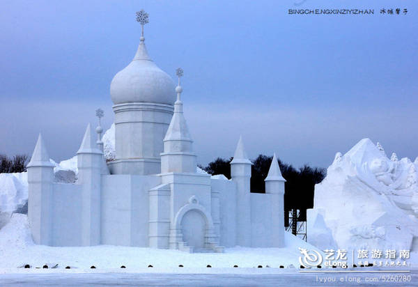 今冬，太阳岛上每天绽放绚丽的“雪舞间”