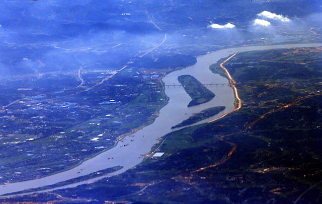 空姐告诉我，这里是江汉平原！