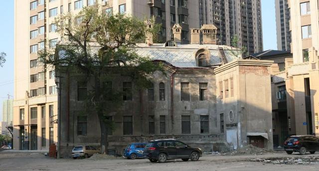 哈尔滨，新马路深处的老建筑
