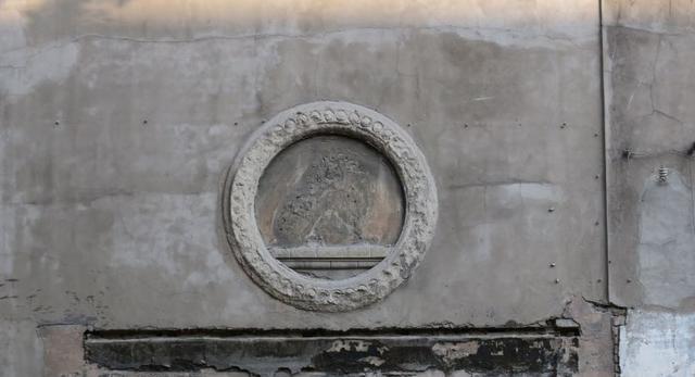 哈尔滨，新马路深处的老建筑