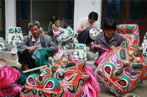 邳州纸塑狮子头：搏恶鬼、降妖魔，而今怎忍束高阁