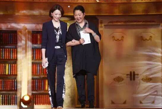 腹有诗书气自华：“高而不冷”的文化节目为何火爆屏幕？