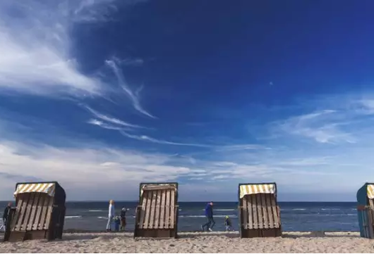 点击图片进入第一页