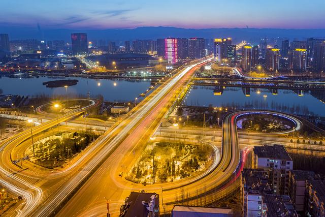 俯瞰长风，美景如画