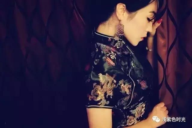 旗袍，只一个名字便风情流转