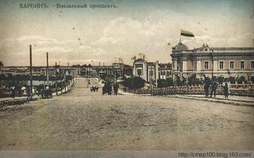 老哈尔滨火车站的门头