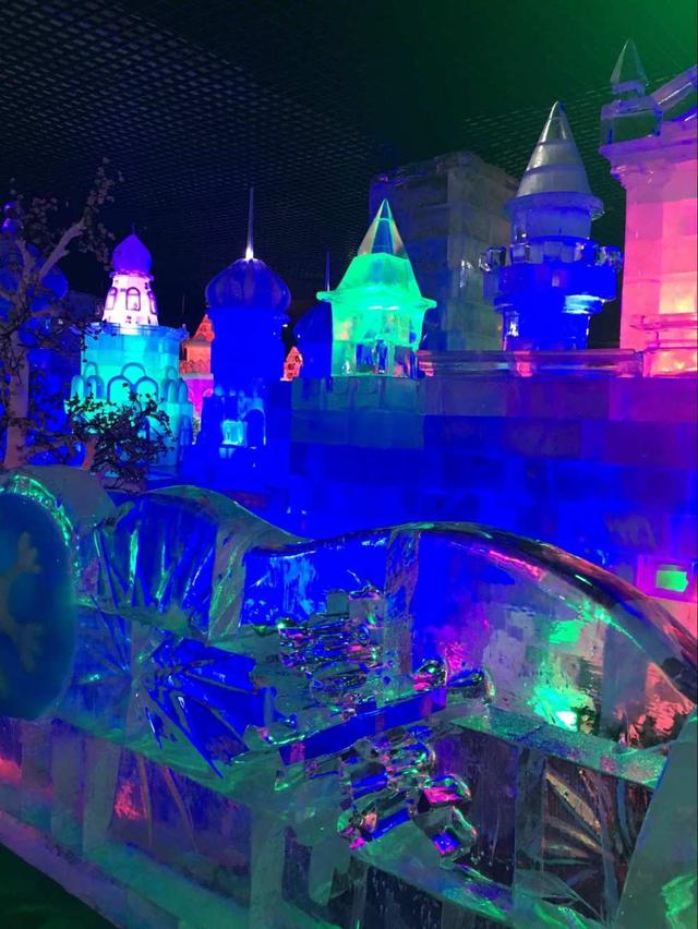 哈尔滨老街冰灯艺术馆 一年四季看冰雕！