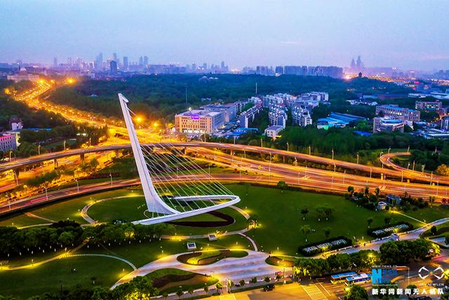 jrs电脑直播_极速体育无插件直播_jrs直播极速体育南京立交桥幻化火凤凰飞越金陵古城