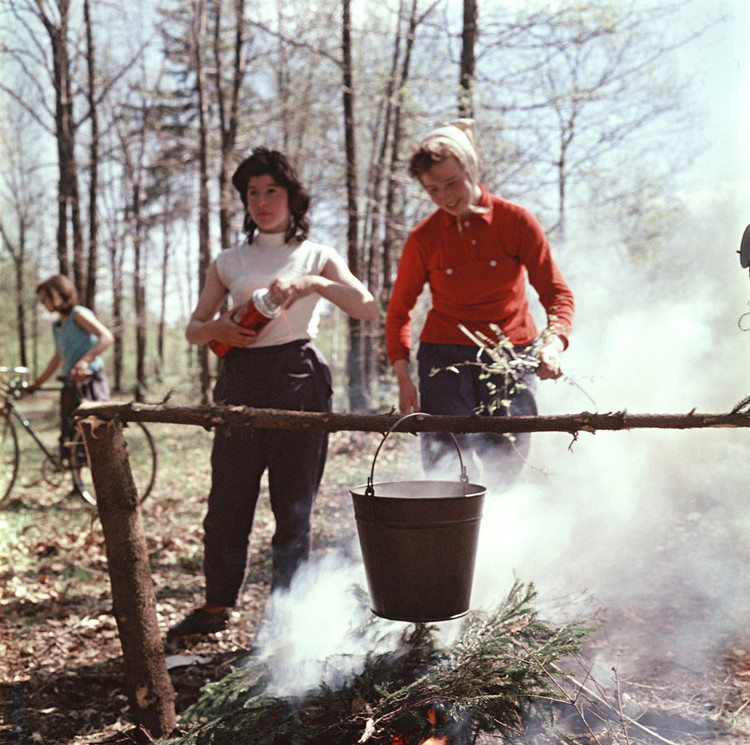 图集：上世纪50年代末苏联人的家庭野游 - 沉默的麻雀 - 沉默的麻雀的博客