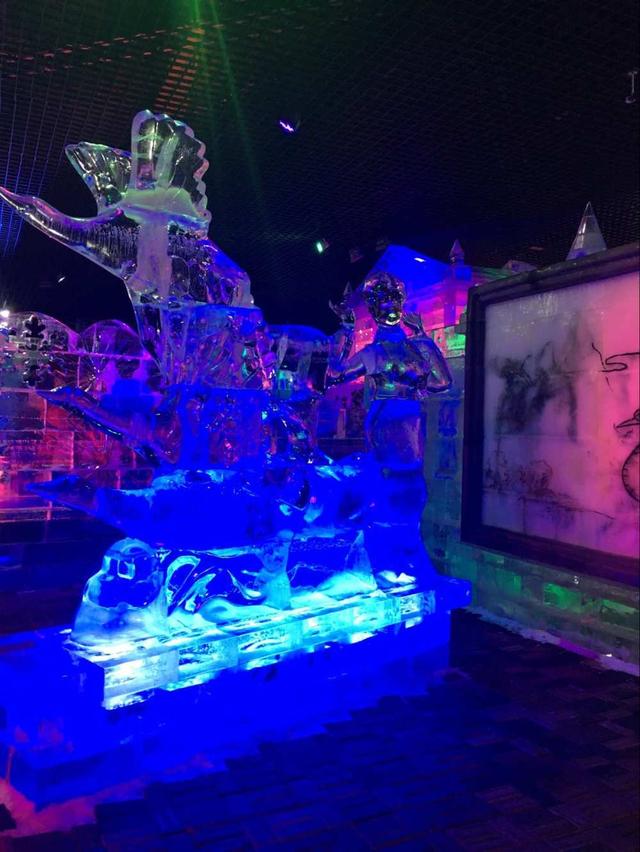 哈尔滨老街冰灯艺术馆 一年四季看冰雕！