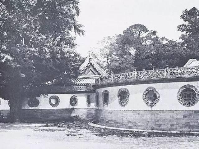 一位日本摄影师镜头下的清末皇城旧影