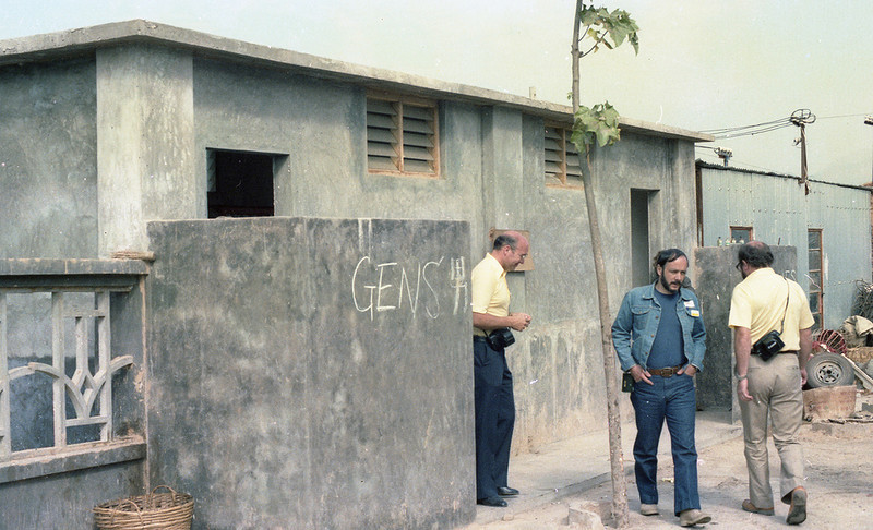 美国游客拍摄的1979年11月的深圳 - 沉默的麻雀 - 沉默的麻雀的博客