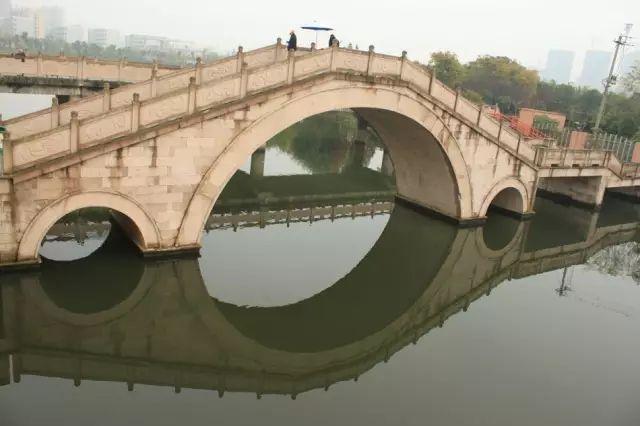 贺知章：会夸人的人最好命